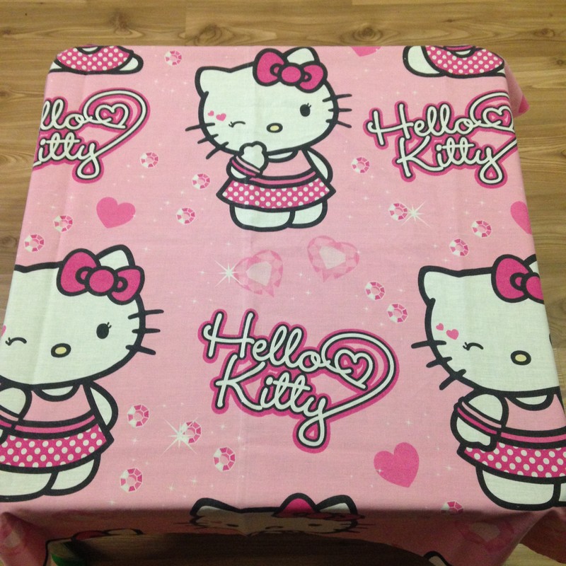 Table cloth (Hello Kitty) for party hire Bloemfontein